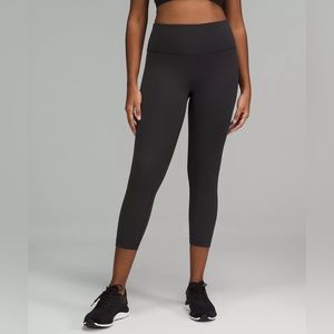 Lululemon Wunder Train High Rise Crop 23”. Black. Size 8.